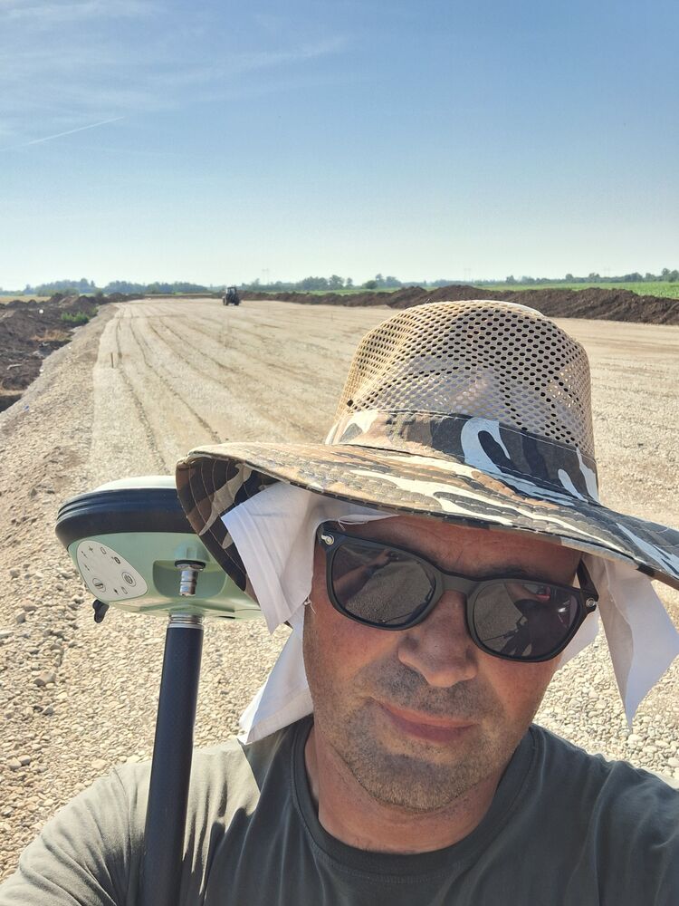  53948246  Ja sam, 38 ,    