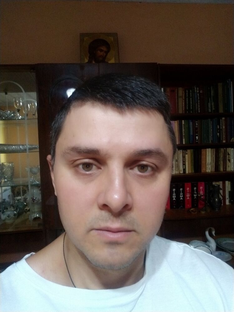  53782286  Roman, 32 ,    