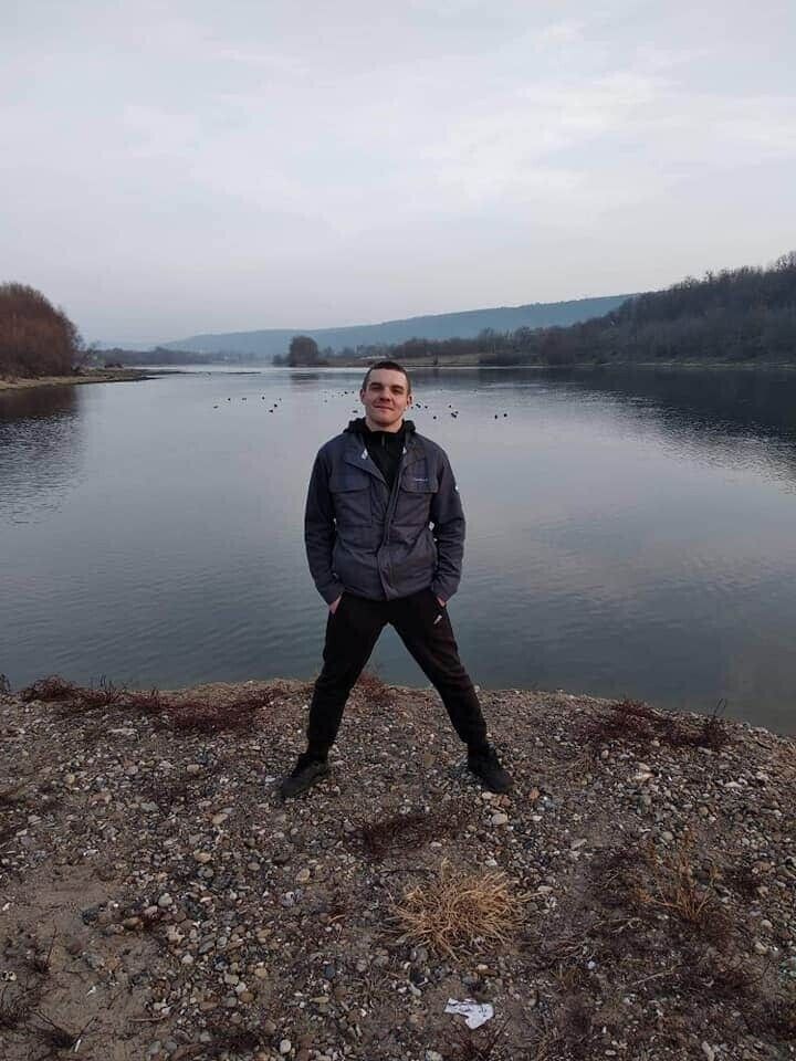  20596006  , 32 ,    