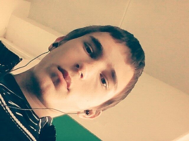 9818976  , 26 ,    