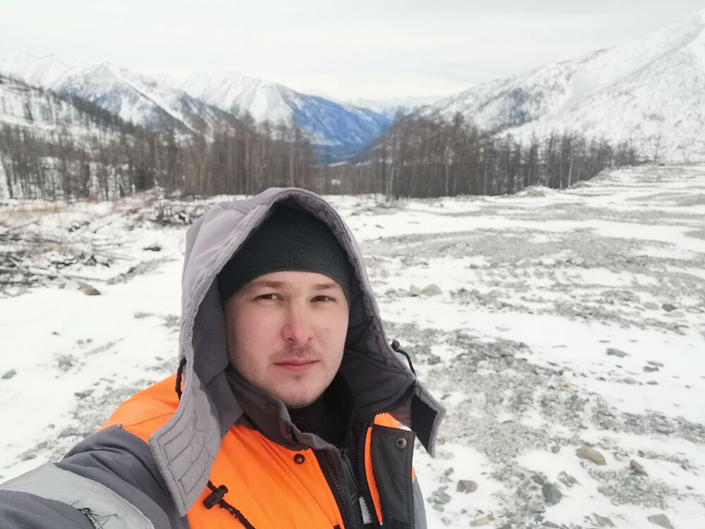  ,   Pavel, 33 ,     , c 