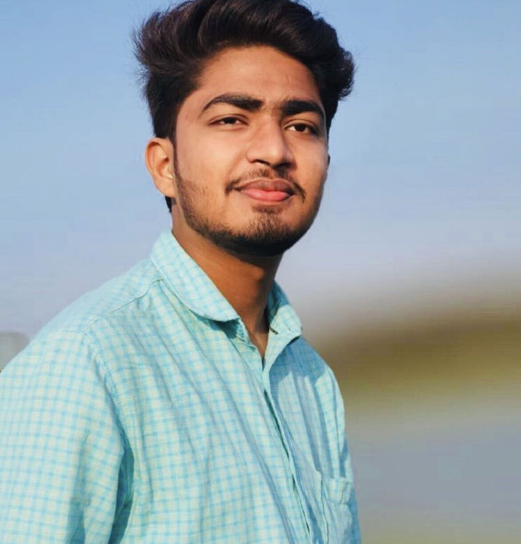  31572396  Yash Singh, 24 ,    
