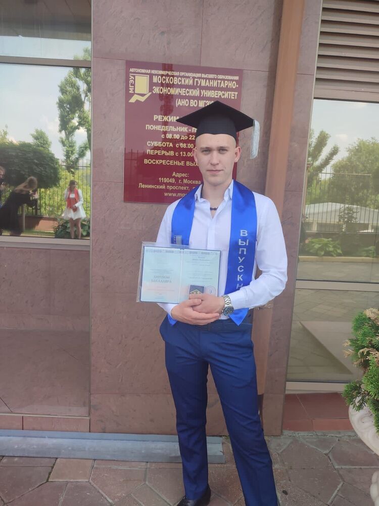  35992506  , 24 ,    