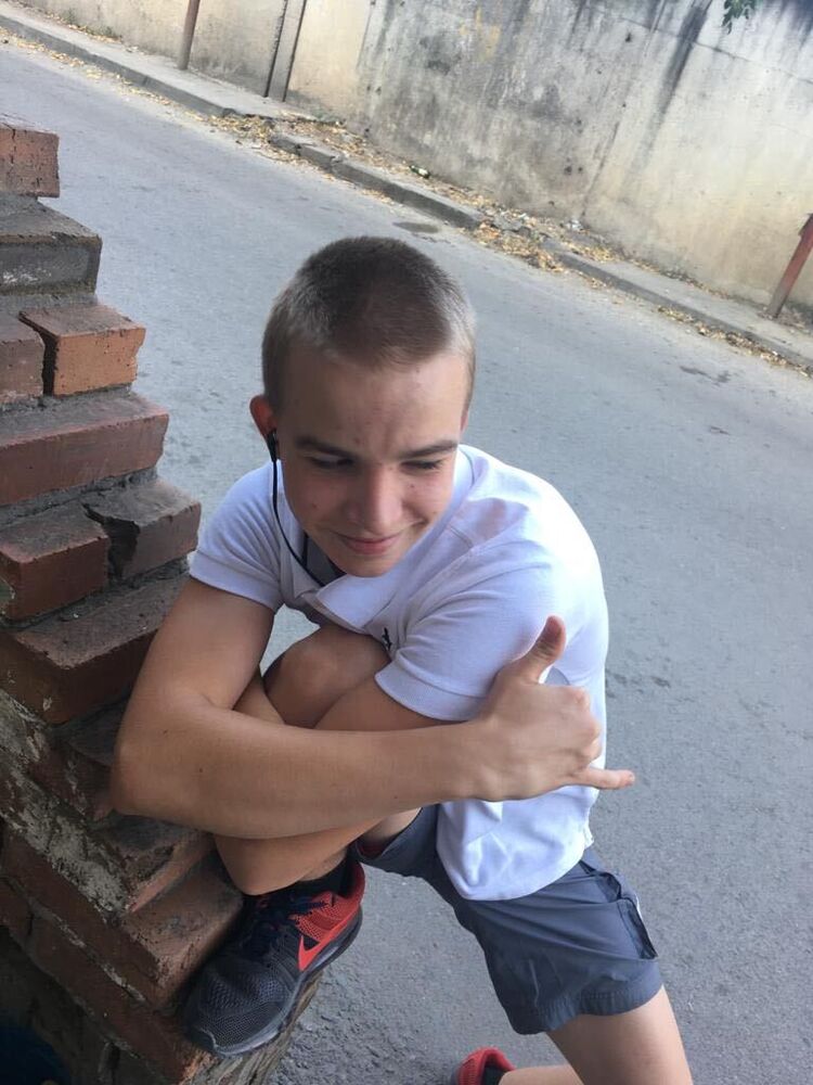  42596346  , 19 ,    --