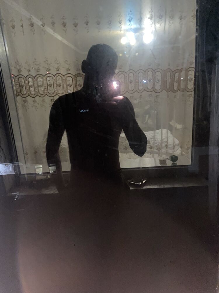  40589826  , 24 ,    