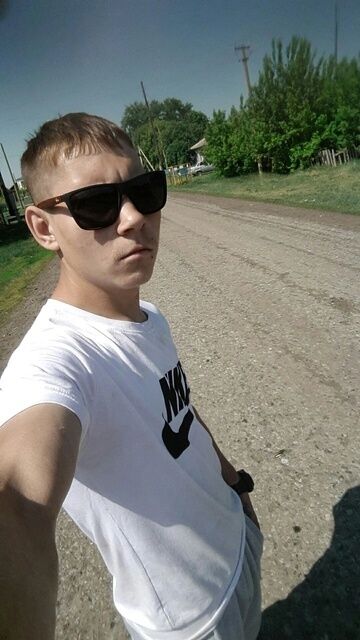  44810696  Vova, 21 ,    