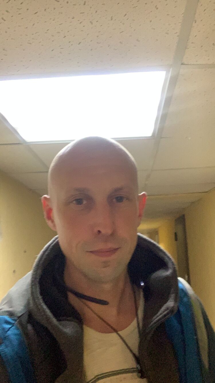  28303706  , 40 ,    