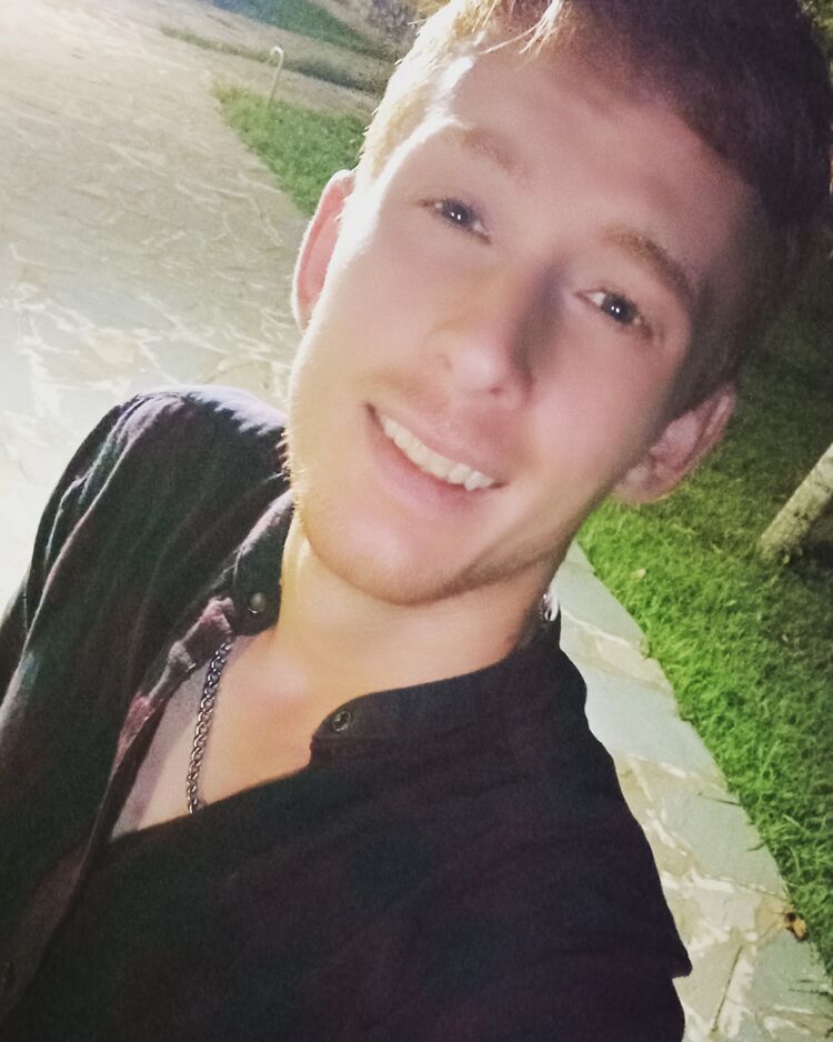  ,   Alexandru, 28 ,   ,   