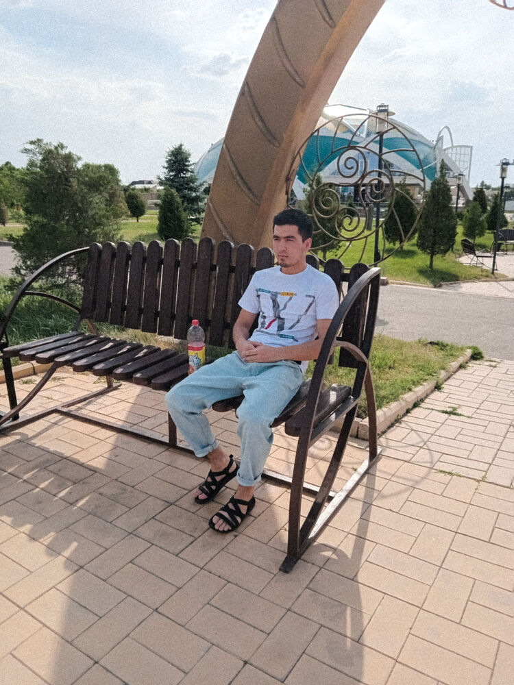  36080446  Ali, 25 ,    