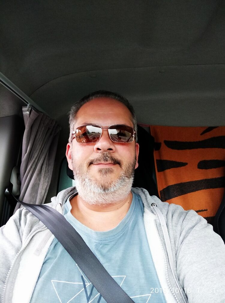  ,   Kostiantyn, 51 ,   ,   , c 