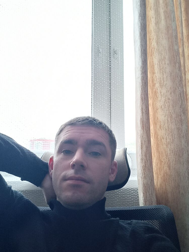  ,   Sergei, 36 ,   ,   