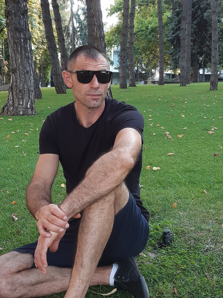  ,   Alex, 42 ,   ,   , c 