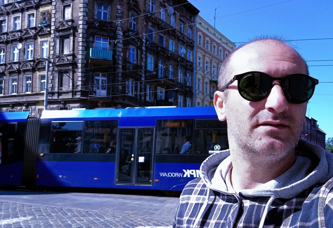  52517206  JAKOB, 41 ,    