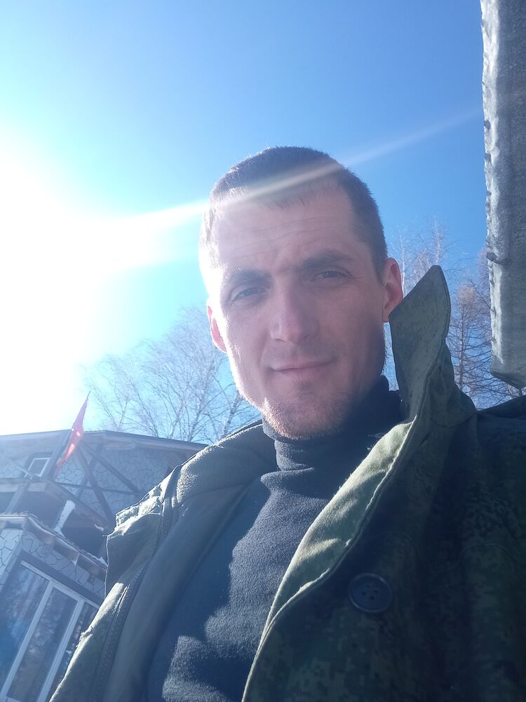  ,   Viktor, 38 ,   ,   , c 