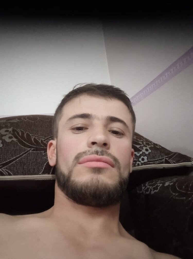  27059486  , 32 ,    