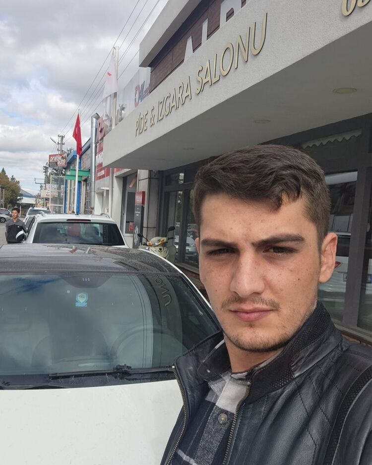  39307136  Mehmet, 35 ,    