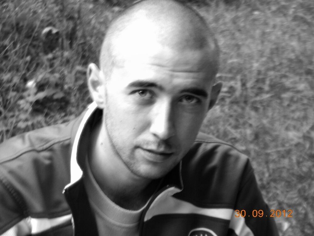  ,   Vitaly, 35 ,   ,   , c , 