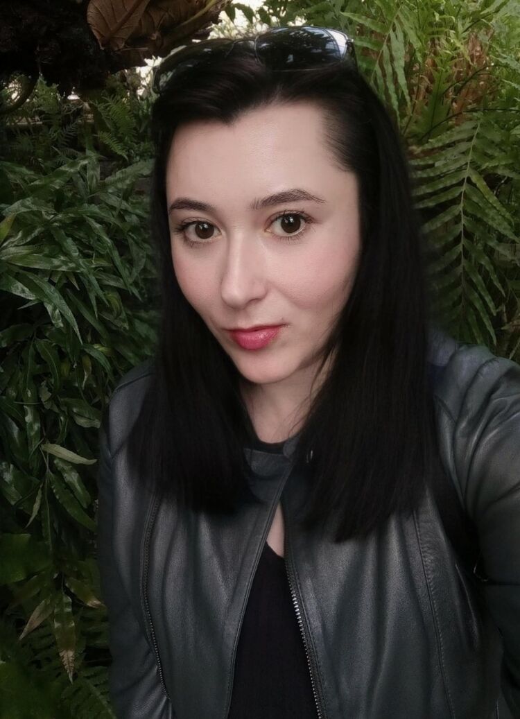  -,   Yana, 30 ,   ,   , 