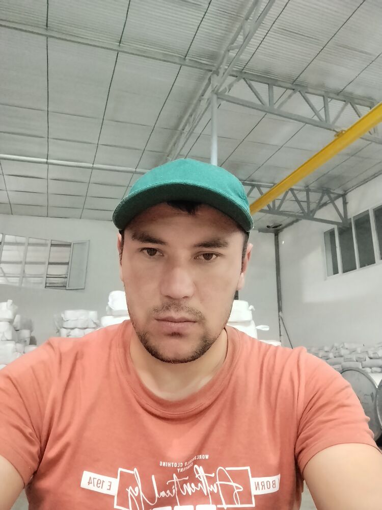  52426096  Temur, 20 ,    