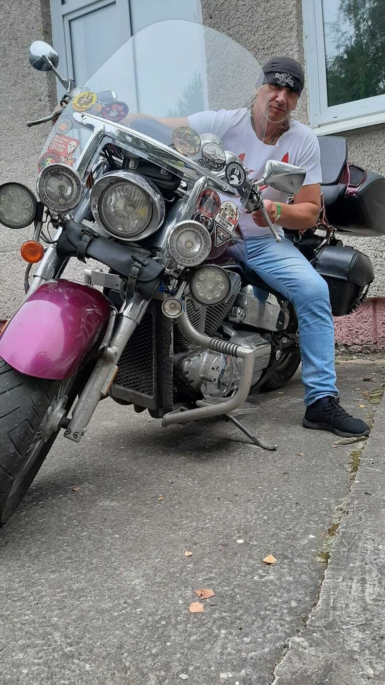  32778886  , 51 ,    