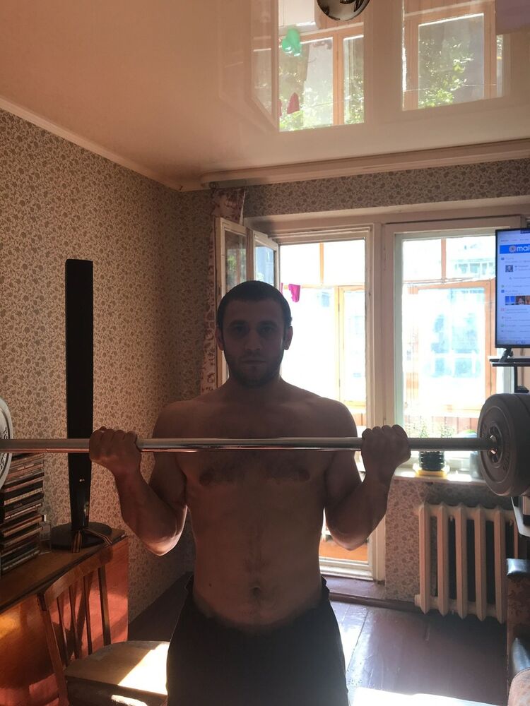  15870776  Boris, 40 ,    