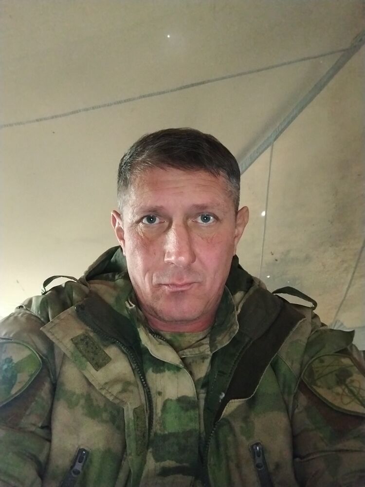  54155356  Alexander, 45 ,    