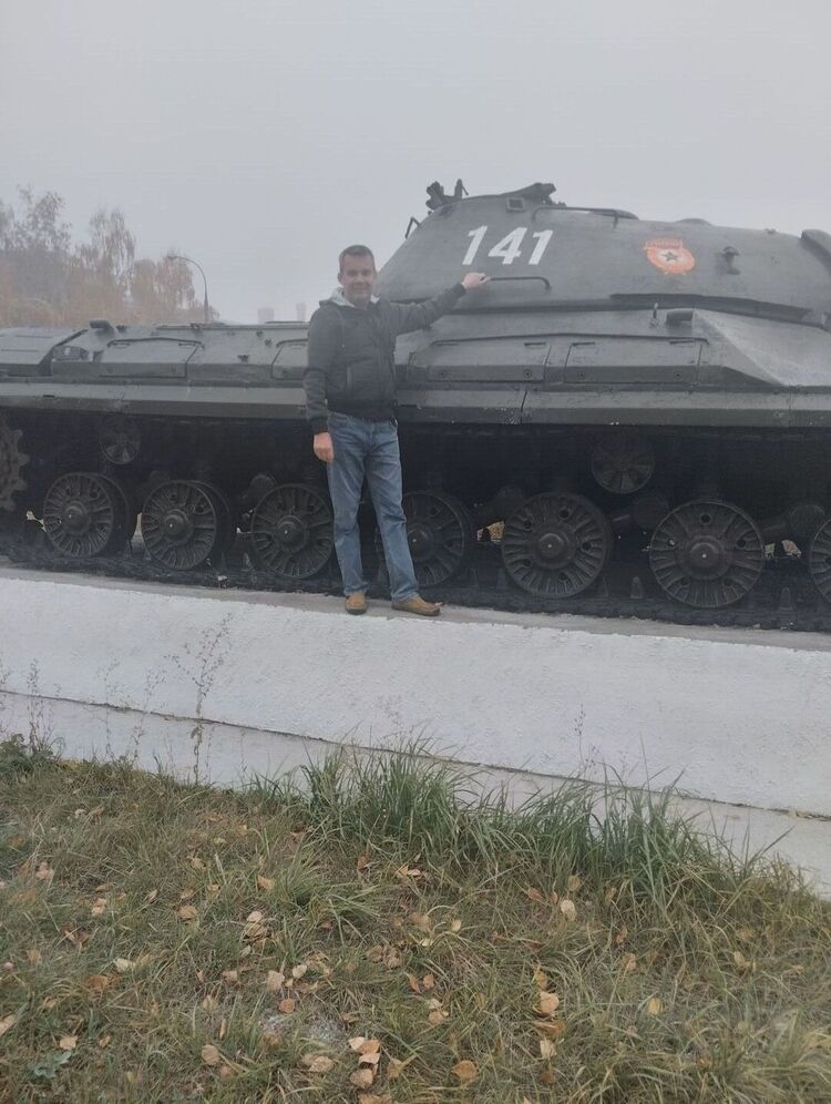  49061846  , 54 ,    
