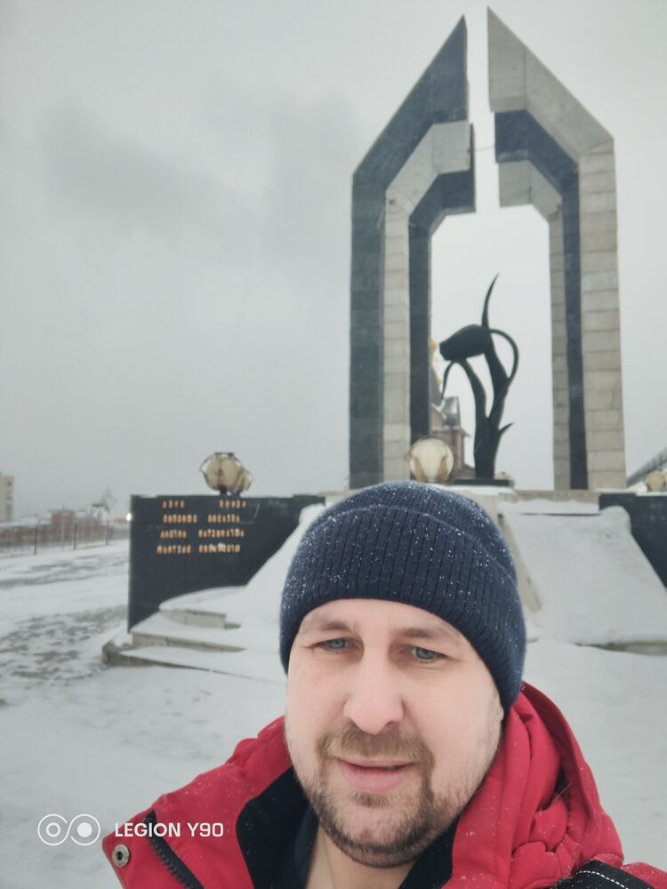  33731736  , 37 ,    