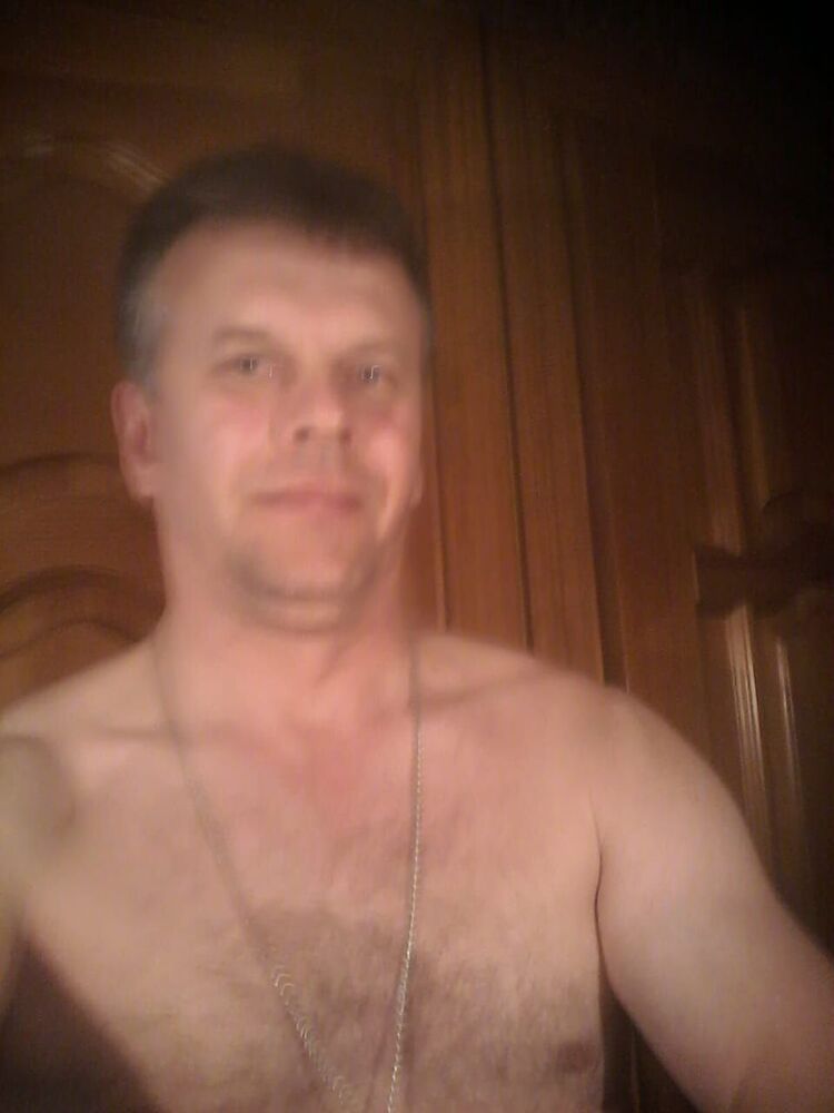  30302886  , 49 ,    