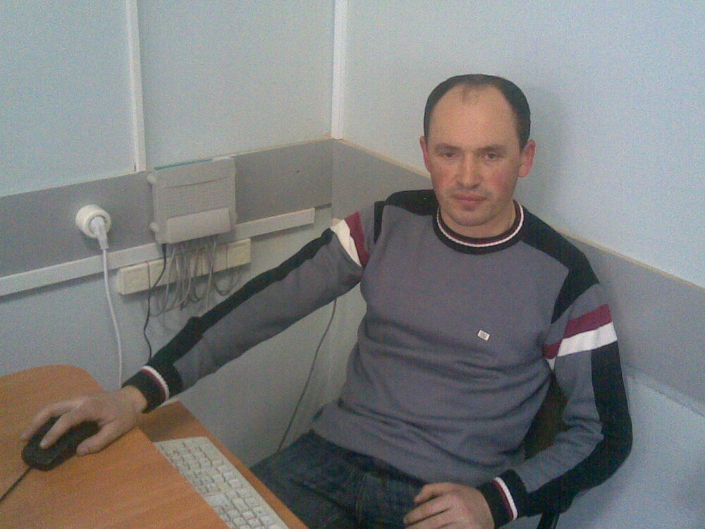  ,   Andr, 44 ,   