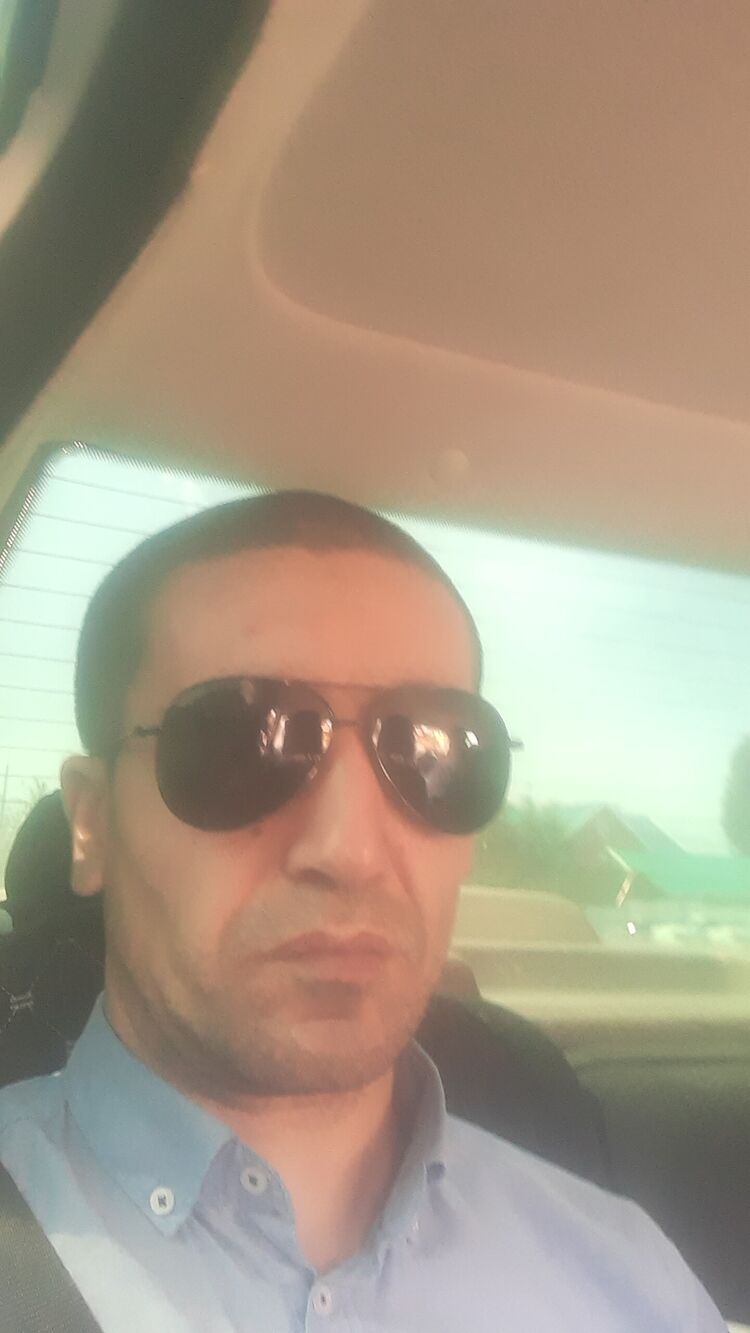  48204586  Hayko, 41 ,    