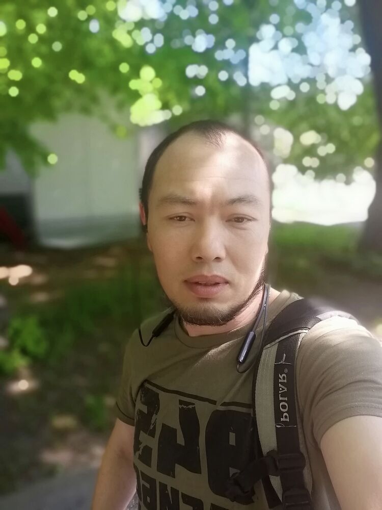  ,   Sultan, 44 ,   ,   