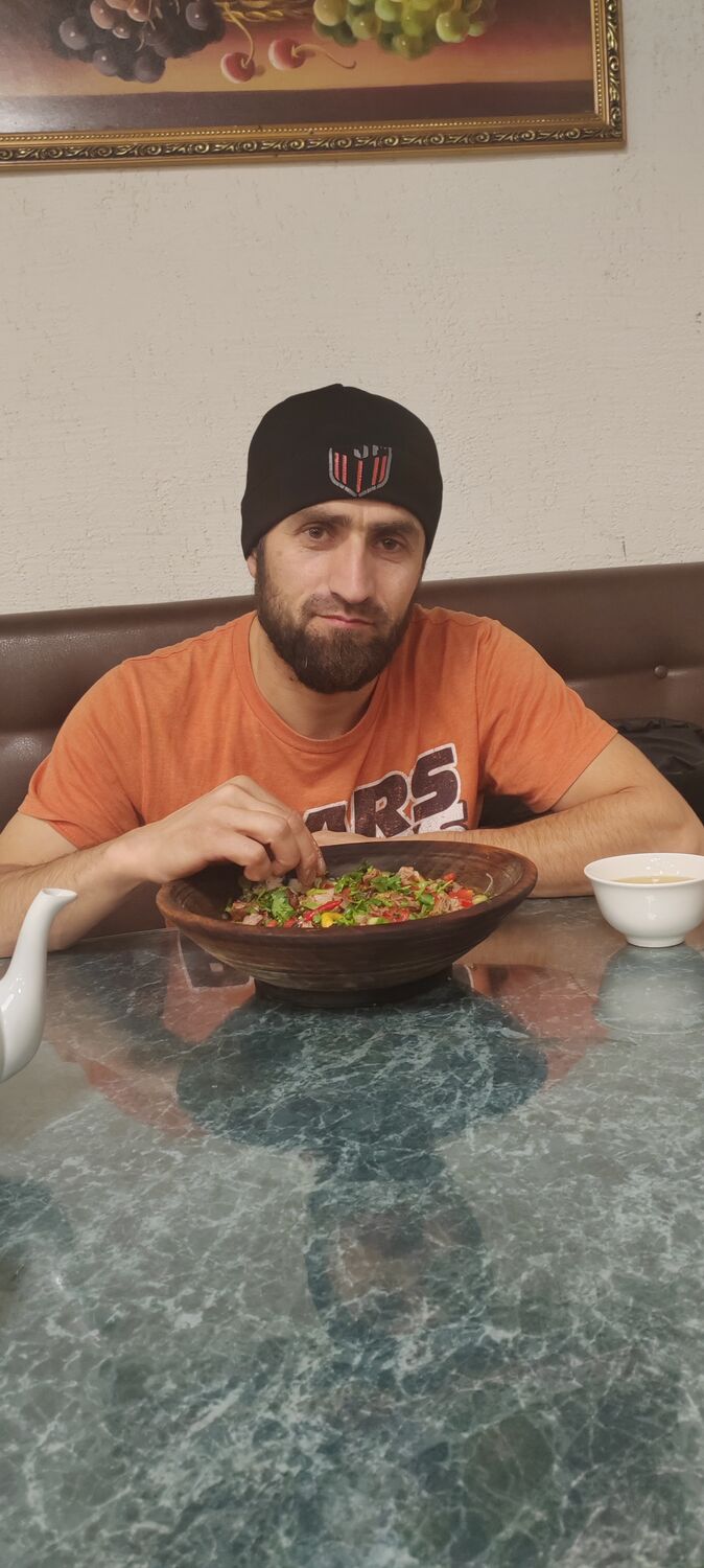  52443996  Abdulvachob, 36 ,    