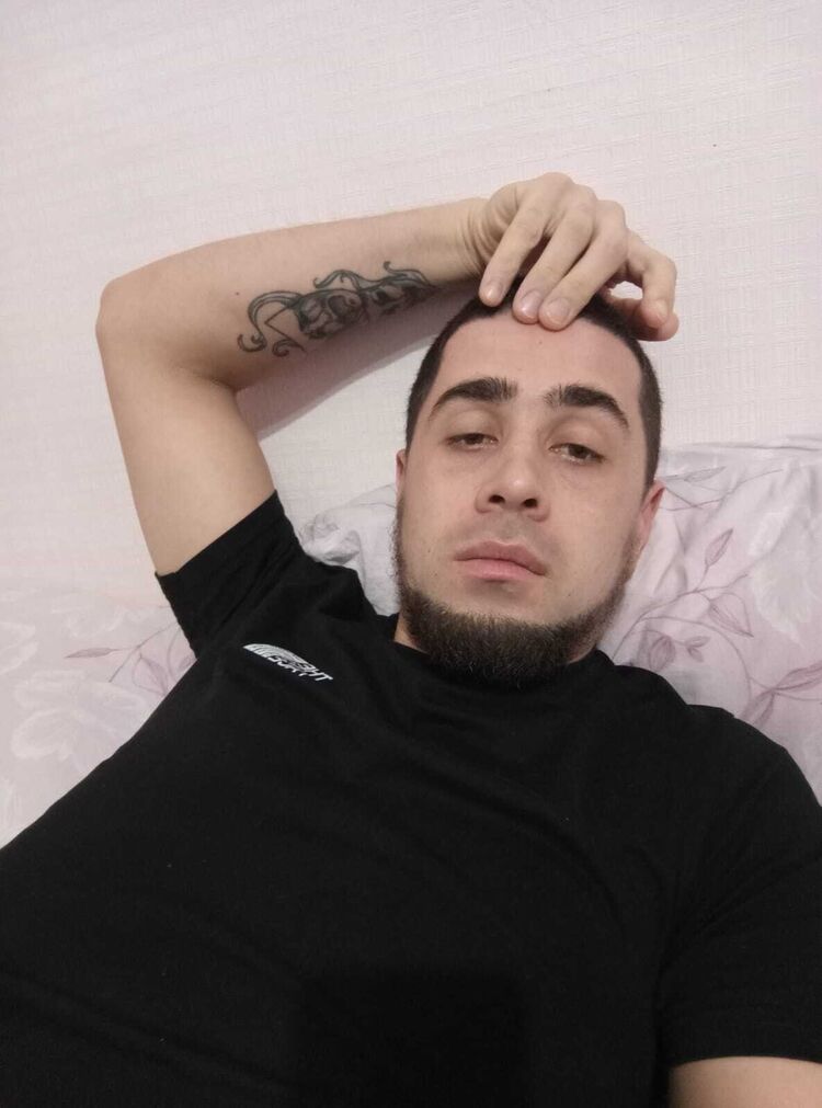  ,   Dorin, 28 ,   ,   