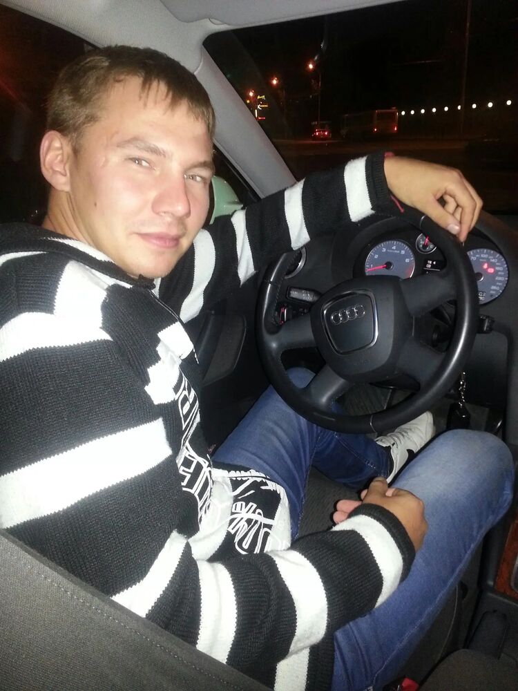  ,   Viktor, 32 ,   ,   , c , 