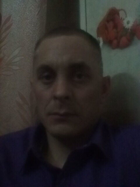  ,   Andrej, 37 ,   ,   , c , 