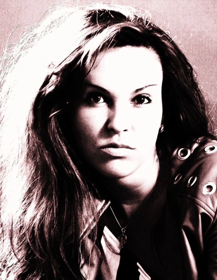  -,   Elena, 46 ,   ,   