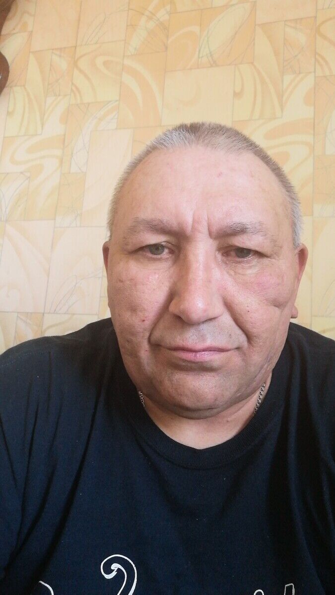  20119886  Sergei, 56 ,    