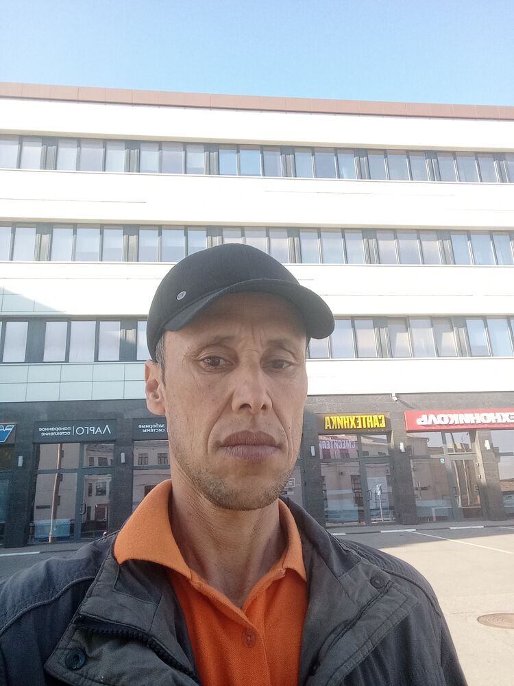  39031446  Utkir, 46 ,    