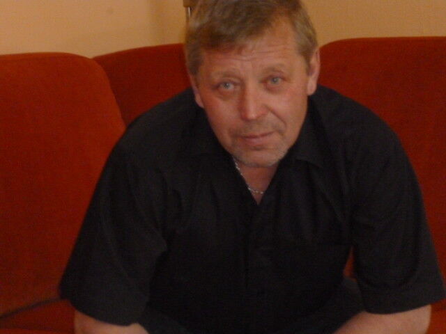  5953806  Svesdachet, 56 ,    
