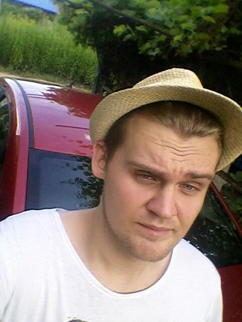  8343626  Alexrain, 35 ,    