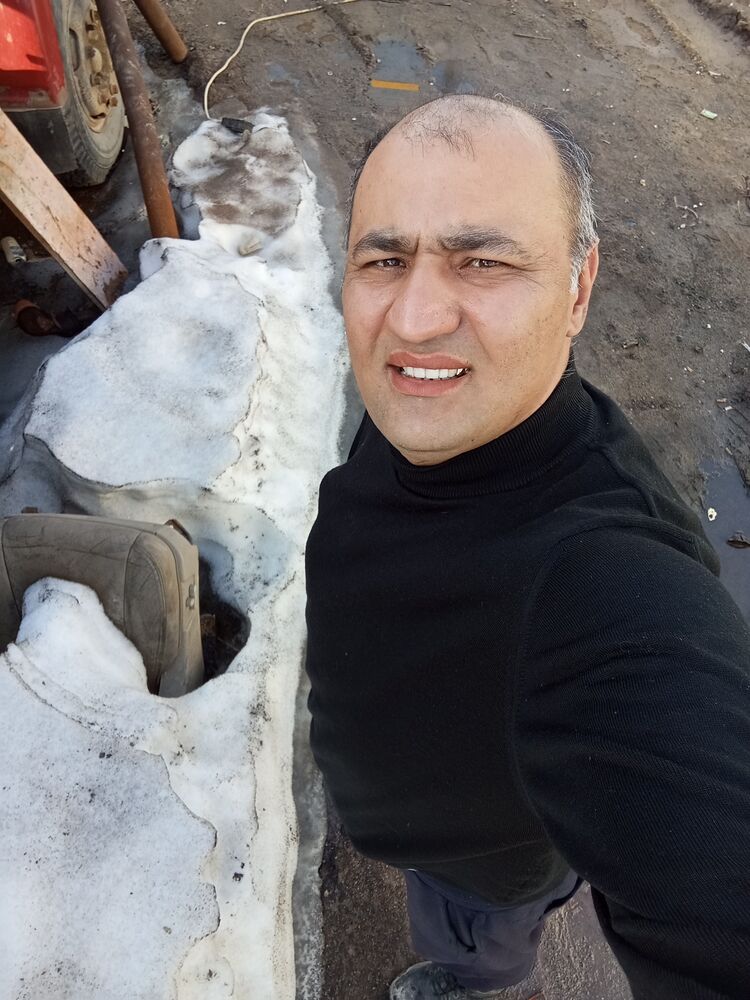  42197636  Nodirbek, 38 ,    
