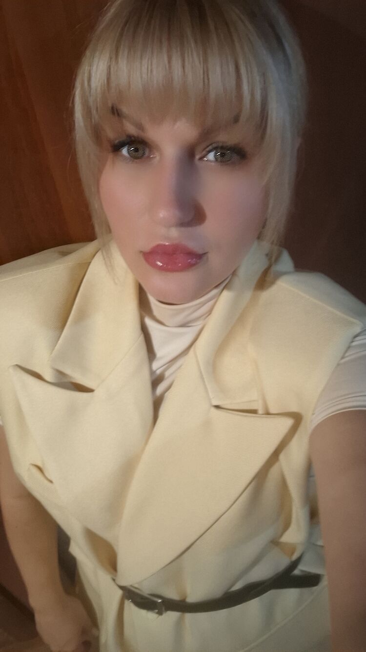  54056126  Elena, 35 ,    