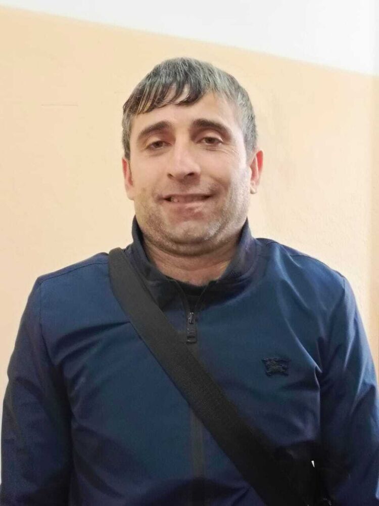  45585046  , 37 ,    