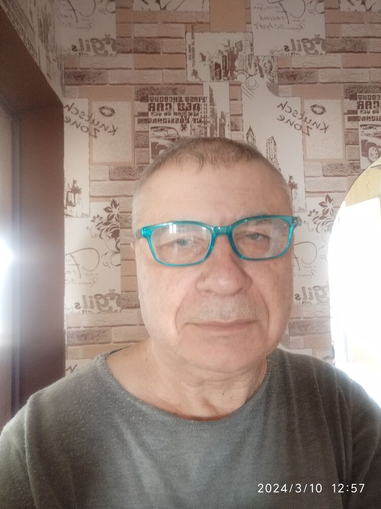  41923686  , 61 ,    