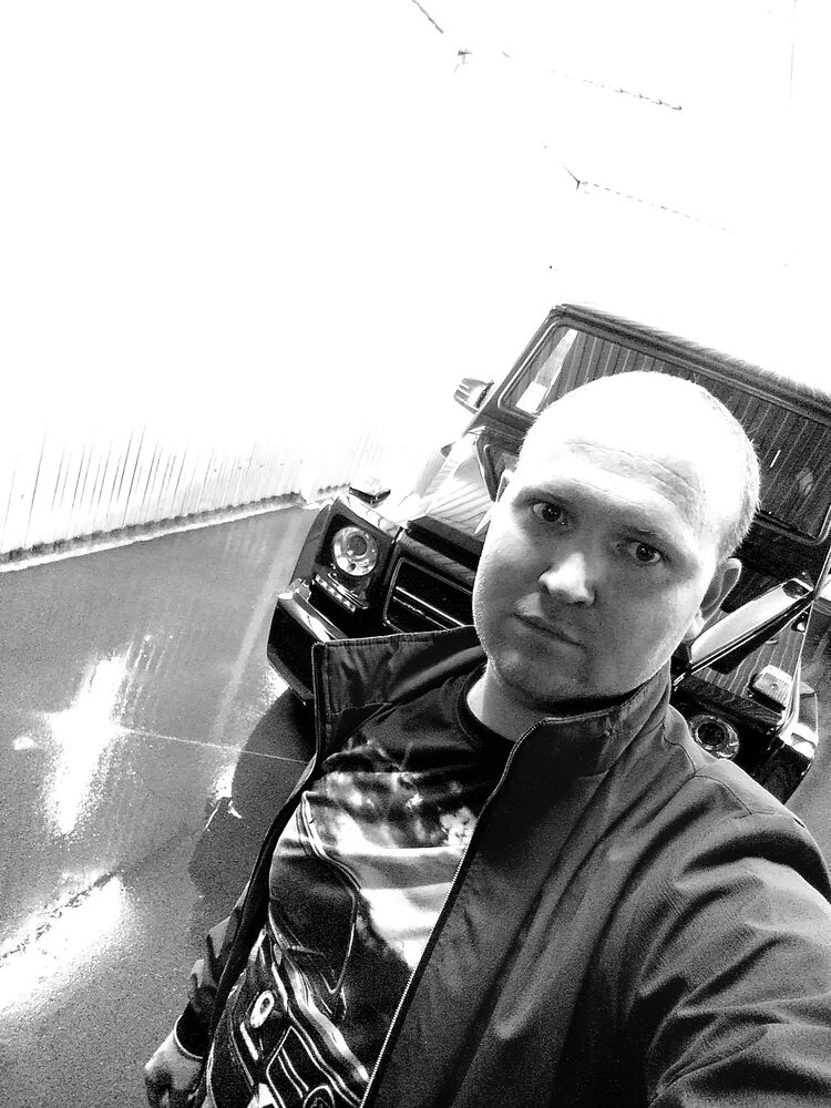  ,   Slava, 32 ,   ,   