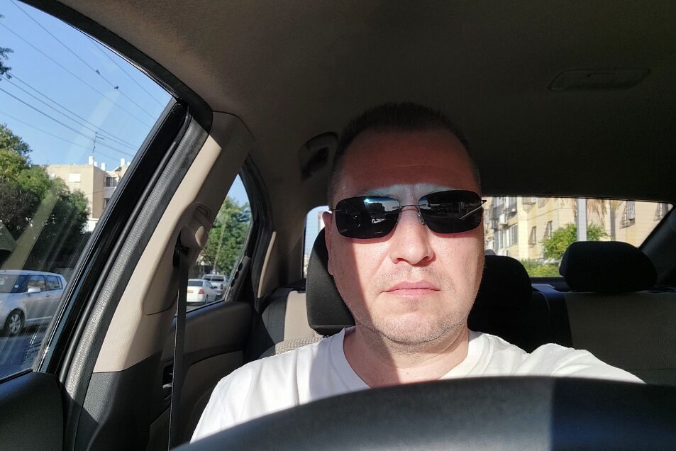  31193016  Sergey, 44 ,    Holon