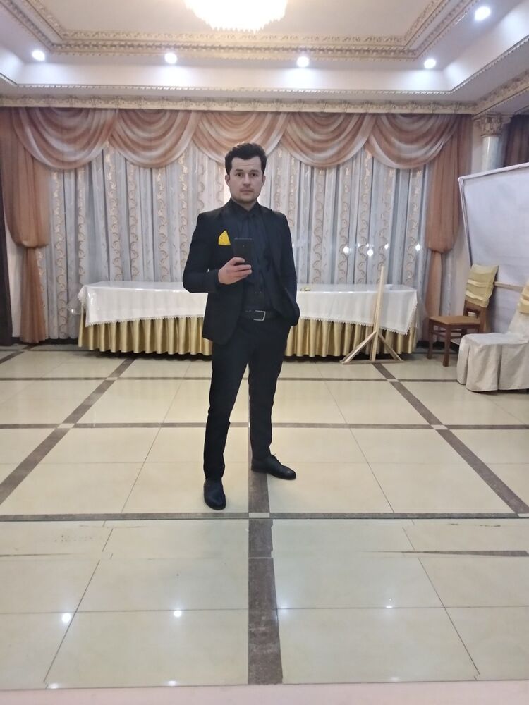  ,   Dmitriy, 33 ,   