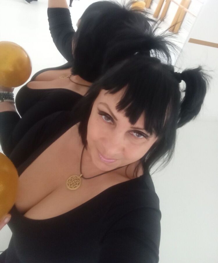  ,   Alexandra, 52 ,     , c 