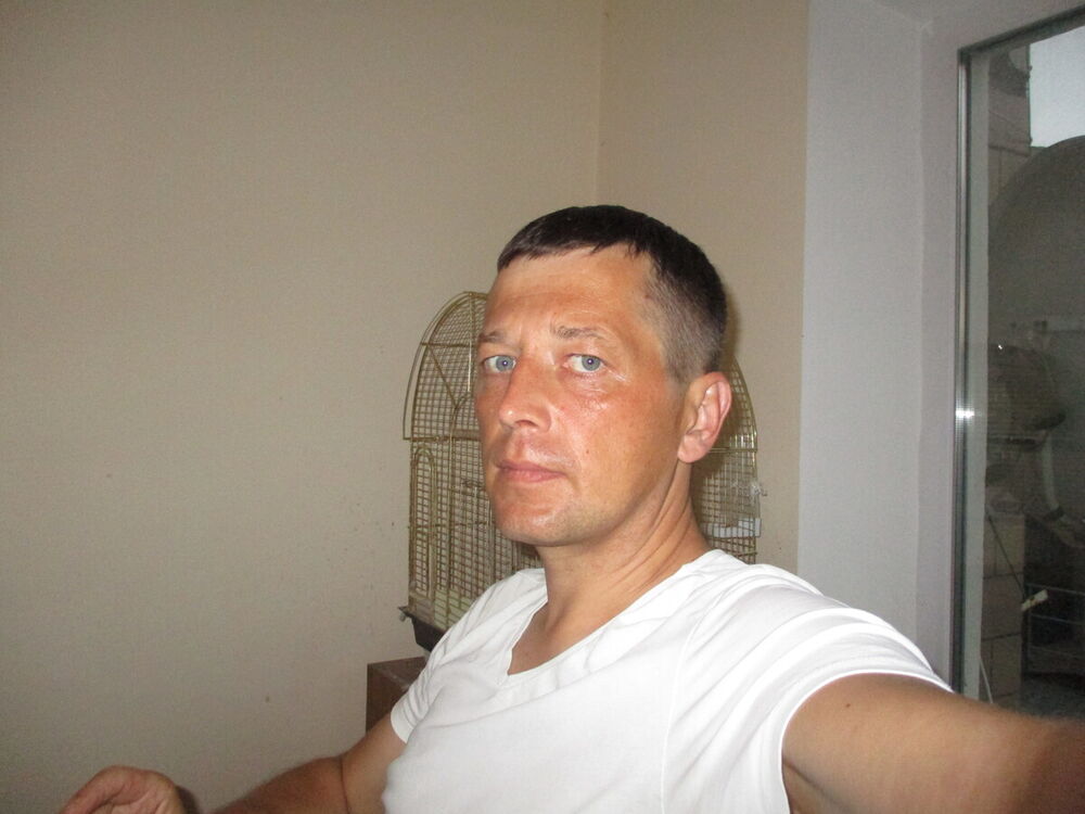  20801166  Andriy, 47 ,    